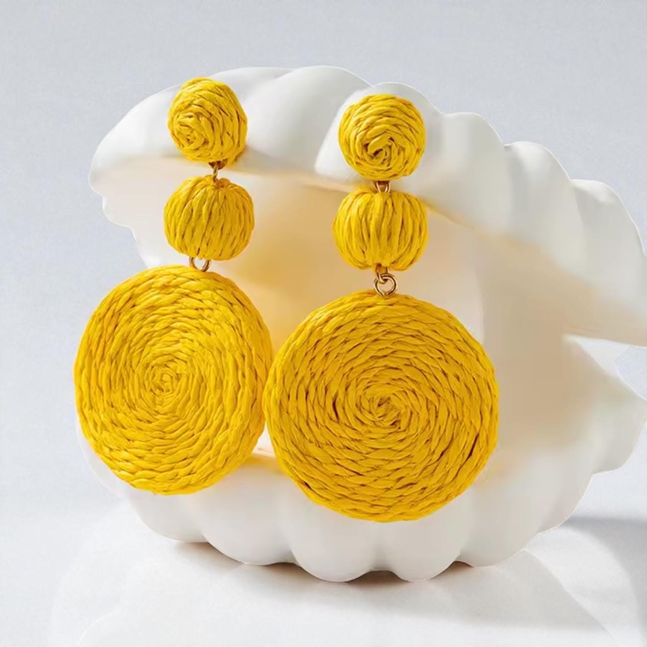 Boho Yellow Raffia Round Drop Earrings for Women Handmade Geometric Rattan Knit Hanging Earrings Summer Beach Jewelry