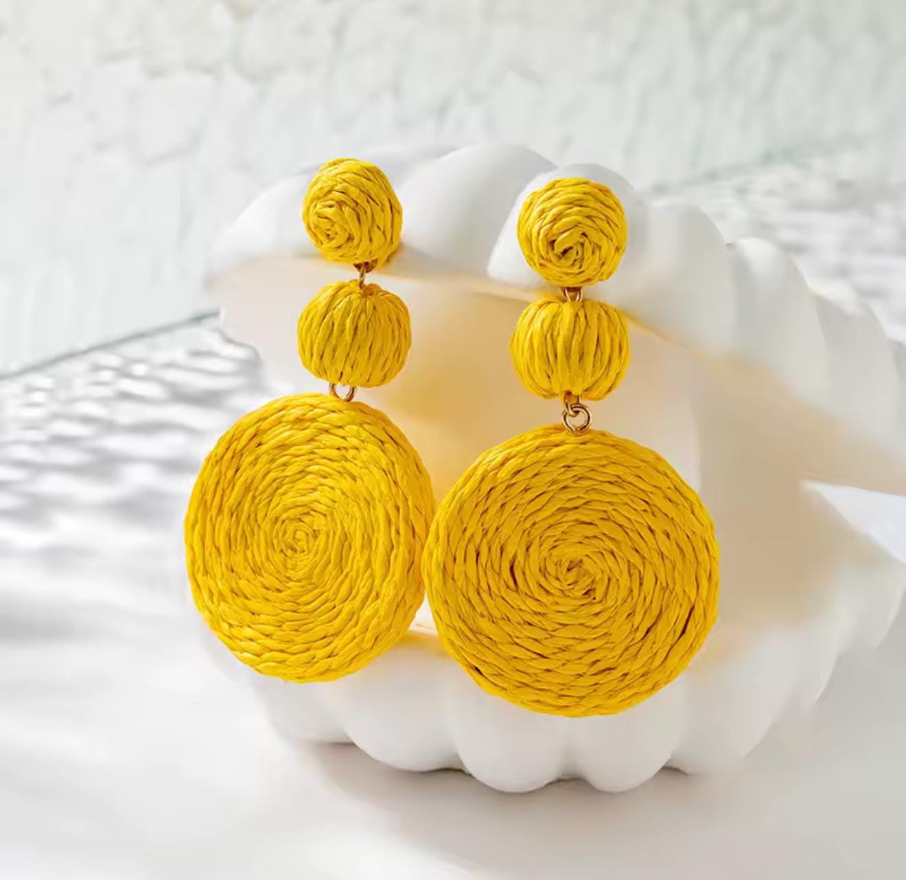 Boho Yellow Raffia Round Drop Earrings for Women Handmade Geometric Rattan Knit Hanging Earrings Summer Beach Jewelry