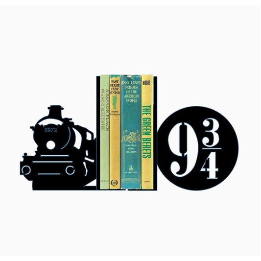 Harry Potter Bookend. Harry Potter Station 9 3/4 Bookends. Creative Bookends