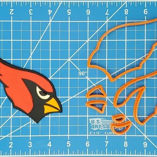 Bold Red Bird Cookie Cutter – Multilayer 3D Printed Set, 3.5" Multicolor Design