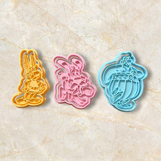 Comic Hero Cookie Cutter Set – 3-Piece Vintage Cartoon Style Baking Set